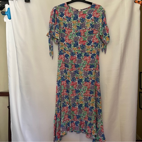 Faithfull the Brand floral dress - Picture 1 of 3